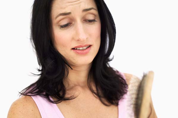 como_tratar_a_queda_de_cabelo